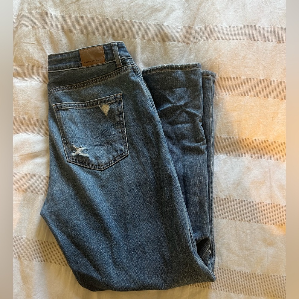 American Eagle Mom Jean